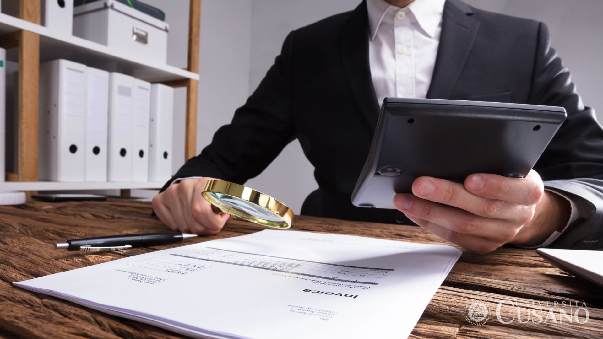 Comment devenir un auditeur légal: études et possibilités
