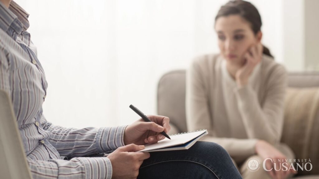 Différence entre le psychologue de base et les soins primaires: De quoi parlons-nous?