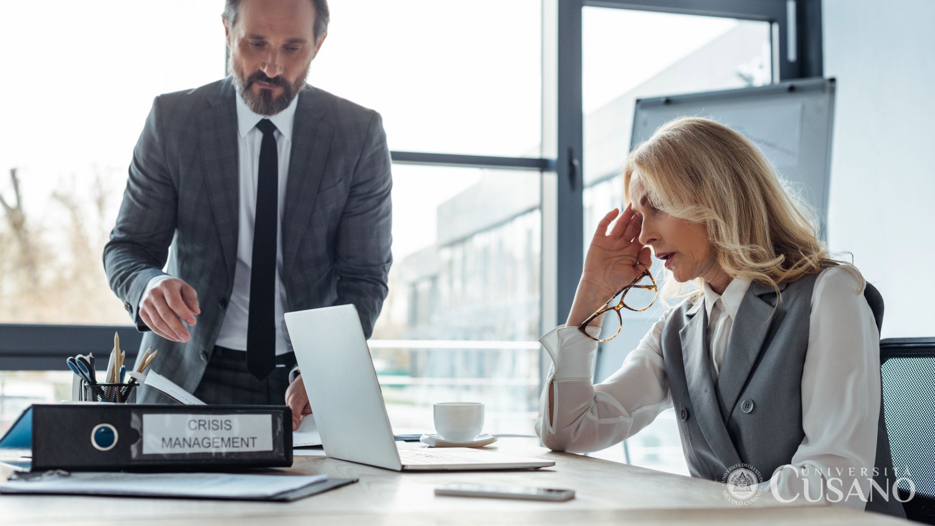 Transporteurs dans la gestion de Crisiss: meilleur travail de l'humanité