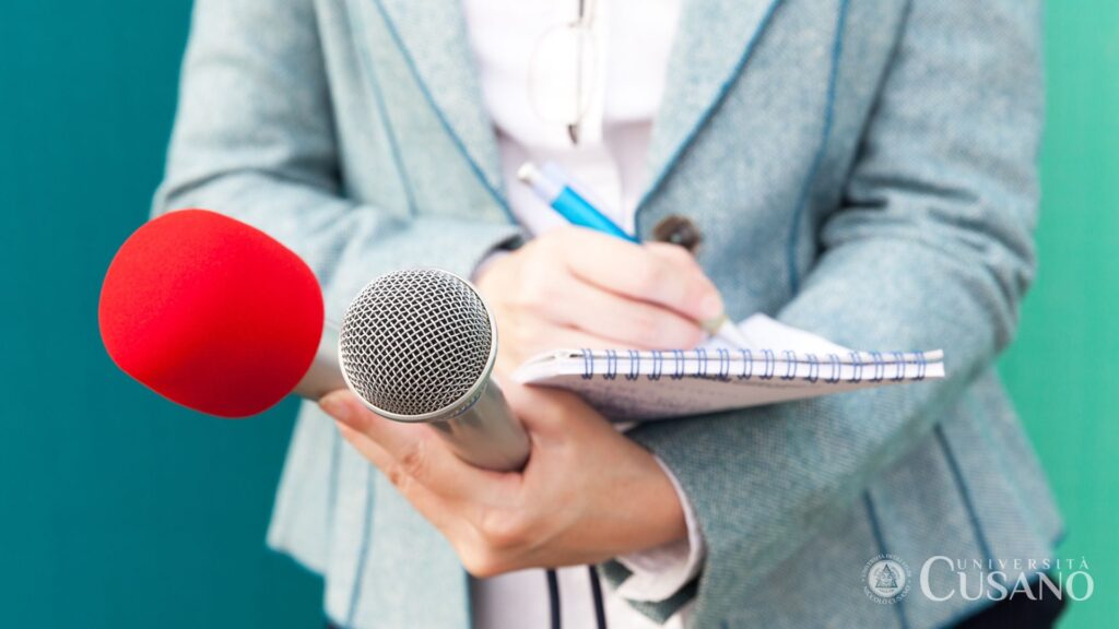Comment devenir journaliste professionnel: études et inscriptions dans le registre