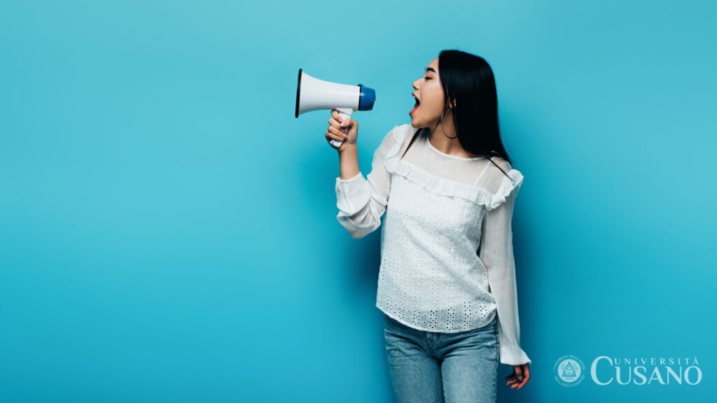 Sociologie de la communication: étudier les médias et les relations sociales dans les cours de communication