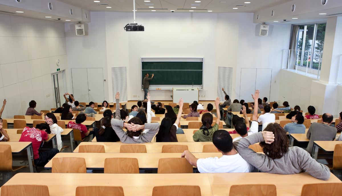 `` Dis une mauvaise chose à propos de votre cours '' révèle le côté obscur de l'université