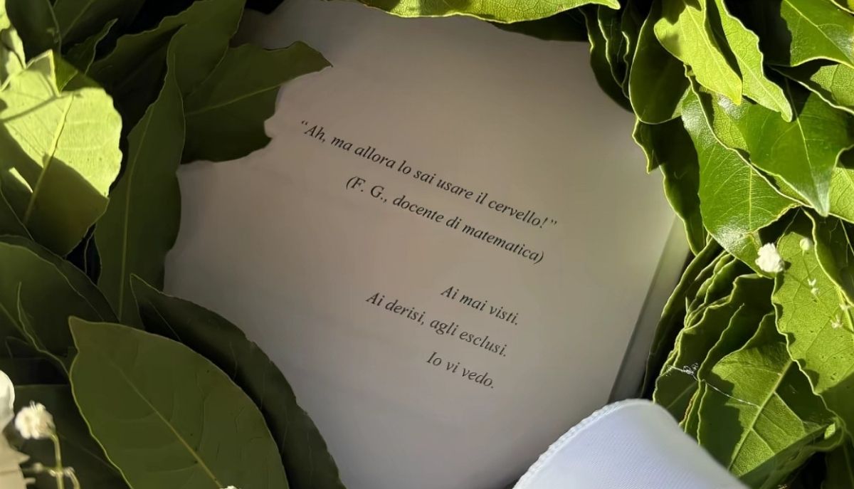 Elle obtient son diplôme et dédie sa thèse à son professeur de lycée qui ne croyait pas en elle