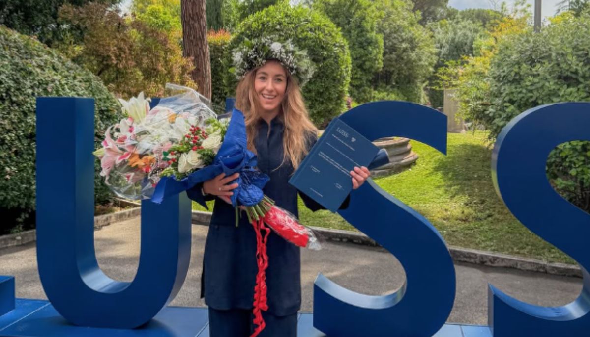 Sofia Goggia est diplômée du LUISS en sciences politiques avec 110 cum laude