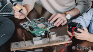 Ingénierie électronique : ce que vous étudiez, compétences et opportunités